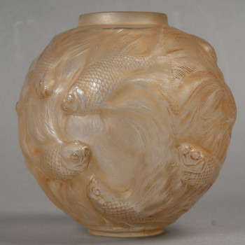 R. LALIQUE - FORMOSE Vase created in 1924