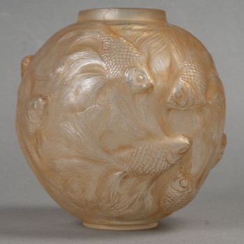 R. LALIQUE - FORMOSE Vase created in 1924