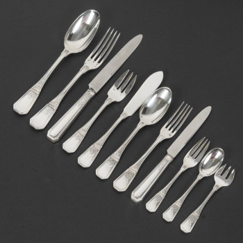 JEAN TETARD – C. CHRISTOFLE MENAGERE de 144 PIECES EN ARGENT MASSIF MODELE AUBUSSON Epoque 1930