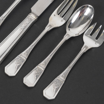 JEAN TETARD – C. CHRISTOFLE MENAGERE de 144 PIECES EN ARGENT MASSIF MODELE AUBUSSON Epoque 1930