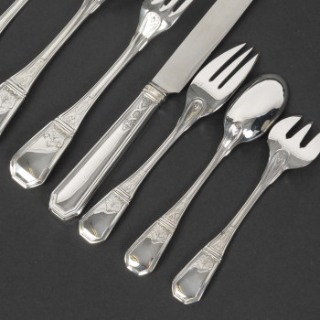 JEAN TETARD – C. CHRISTOFLE MENAGERE de 144 PIECES EN ARGENT MASSIF MODELE AUBUSSON Epoque 1930