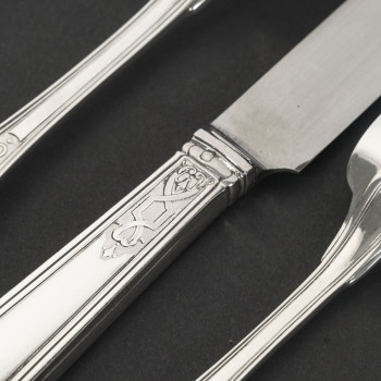 JEAN TETARD – C. CHRISTOFLE MENAGERE de 144 PIECES EN ARGENT MASSIF MODELE AUBUSSON Epoque 1930