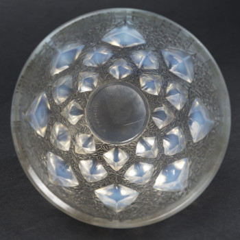 R. LALIQUE – Vase RAMPILLON  dit CABOCHONS et FLEURETTES 1925