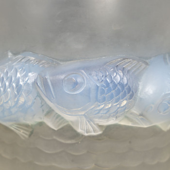 R. LALIQUE – PIRIAC Glass Vase, created in 1930