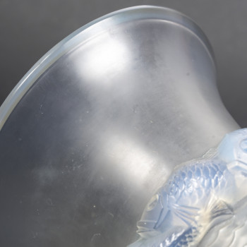 R. LALIQUE – PIRIAC Glass Vase, created in 1930