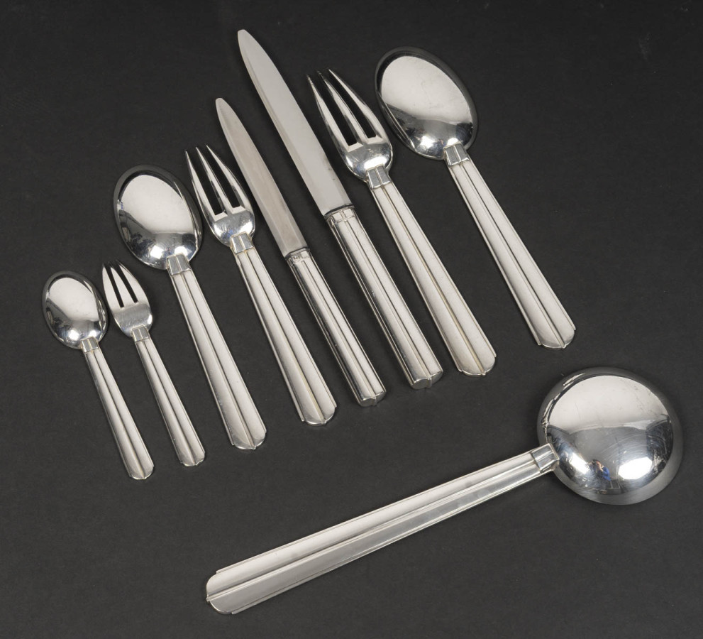 JEAN E. PUIFORCAT – 146-piece solid silver flatware set, "BIARRITZ" pattern, circa 1930
