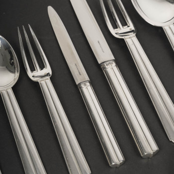 JEAN E. PUIFORCAT – 146-piece solid silver flatware set, "BIARRITZ" pattern, circa 1930