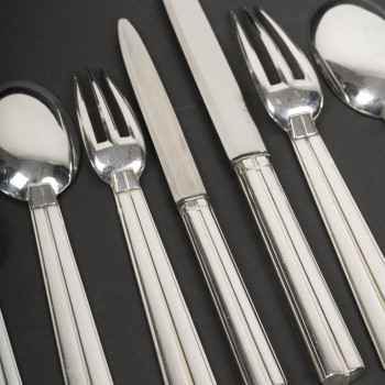 JEAN E. PUIFORCAT – 146-piece solid silver flatware set, "BIARRITZ" pattern, circa 1930