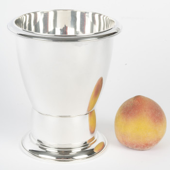 Jean Puiforcat- Vase Art Déco en argent massif circa 1930