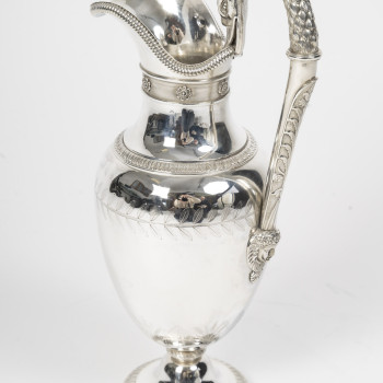 Aiguière ovoïde en argent massif, époque Empire (1809–1818)