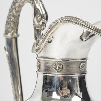 Aiguière ovoïde en argent massif, époque Empire (1809–1818)