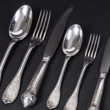JEAN E. PUIFORCAT - 147-PIECE SILVER FLATWARE SET "ELYSEE" Pattern, Circa 1930
