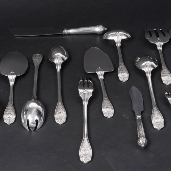 JEAN E. PUIFORCAT - MENAGERE 147 PIECES en ARGENT Modèle « ELYSEE » Epoque 1930