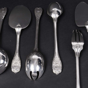 JEAN E. PUIFORCAT - MENAGERE 147 PIECES en ARGENT Modèle « ELYSEE » Epoque 1930