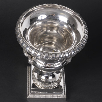 Jean-Charles CAHIER (1772 - 1849) TROPHY In silver Medici vase, Circa 1827