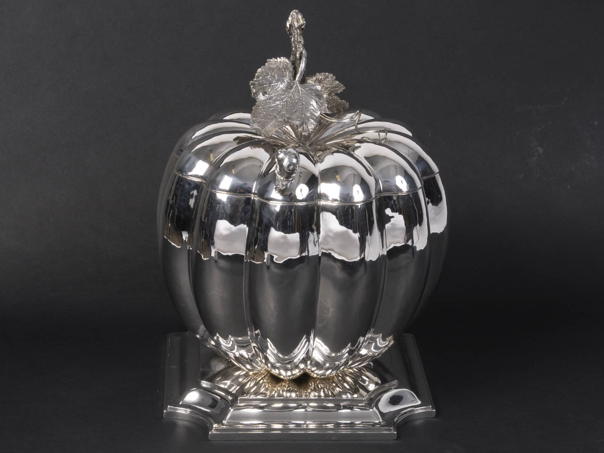 GUTIERREZ - Centre de table en forme de citrouille en argent massif Circa 1970