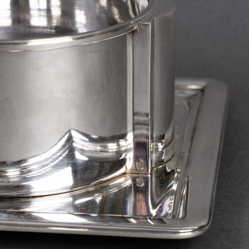 JEAN E. PUIFORCAT - Sauce Boat and Interior in Solid Silver, Art Deco Period