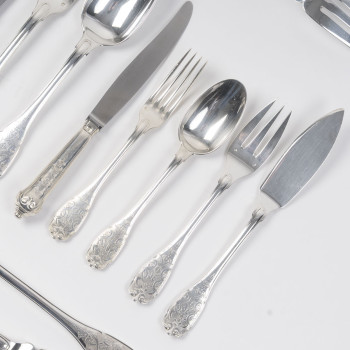 Jean E. Puiforcat  - solid silver flatware set  88 pieces  Élysée  1930