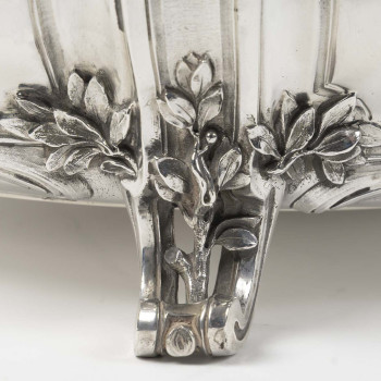 BOIN TABURET – LOUIS XV SOLID SILVER JARDINIERE AND ITS LINING - 19th Century