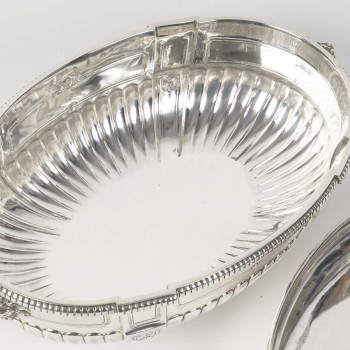 PUIFORCAT – SILVER JARDINIERE and its lining - Circa early 20th