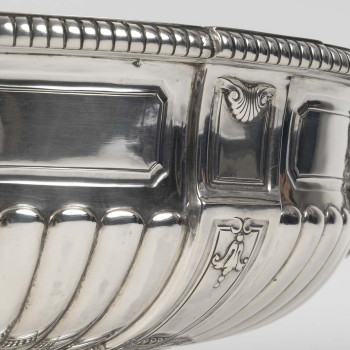 PUIFORCAT – SILVER JARDINIERE and its lining - Circa early 20th