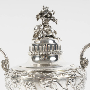 ODIOT – Drageoir couvert en argent massif Epoque NAPOLEON III
