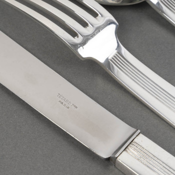 JEAN TETARD – 132-PIECE SOLID SILVER FLATWARE SET, "TROCADERO" PATTERN, ART DECO PERIOD
