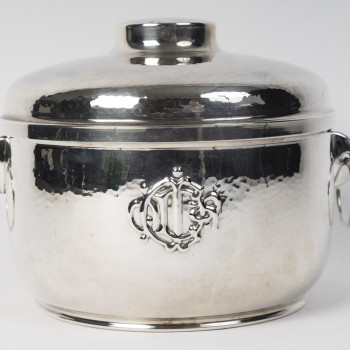 CHRISTIAN DIOR Service à caviar en argent massif et cristal Italie du Nord, XXe siècle