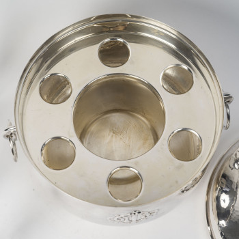 CHRISTIAN DIOR Service à caviar en argent massif et cristal Italie du Nord, XXe siècle