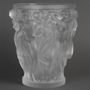 LALIQUE France – Vase dit « Bacchantes « modèle créer en 1927