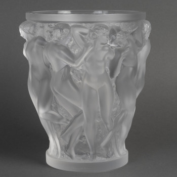 LALIQUE France – Vase dit « Bacchantes « modèle créer en 1927