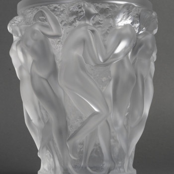LALIQUE France – Vase dit « Bacchantes « modèle créer en 1927