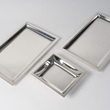 JEAN E. PUIFORCAT – Set de deux plats rectangulaires et d’une Jatte en argent massif Epoque ART DECO