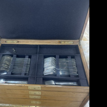 JEAN TETARD – 132-PIECE SOLID SILVER FLATWARE SET, "TROCADERO" PATTERN, ART DECO PERIOD