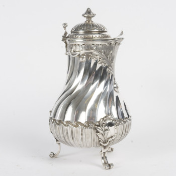 L. LAPAR – Solid silver coffee pot with a detachable wooden handle, in its original case, circa...