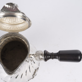 L. LAPAR – Solid silver coffee pot with a detachable wooden handle, in its original case, circa...