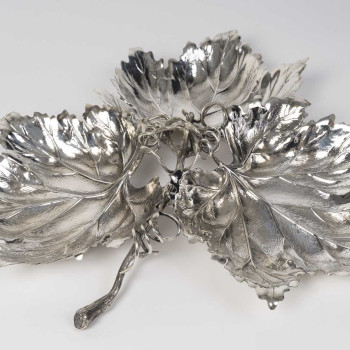 Gianmaria Buccellati - Centre de table en argent massif à trois feuilles de vigne
