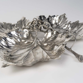 Gianmaria Buccellati - Centre de table en argent massif à trois feuilles de vigne