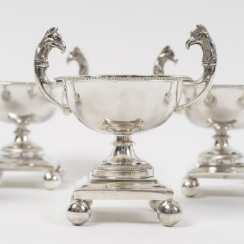 FRANCOIS FROMENT  - SET DE CINQ PIÈCES À CONDIMENTS EN ARGENT MASSIF, ÉPOQUE CONSULAT – PREMIER...