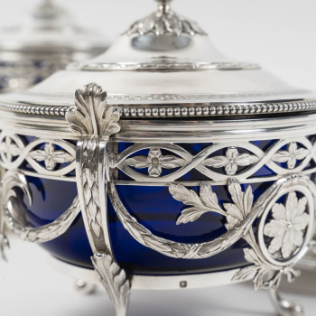 RISLER & CARRÉ – Pair of covered sweetmeat dishes in solid silver and cobalt blue glass – late 19th