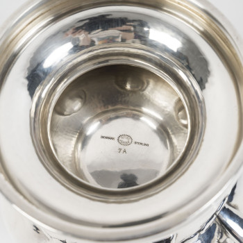 GEORG JENSEN - Pichet à eau - modèle 7A, dit Melon Pitcher, créé en 1907. Danemark, XXe siècle