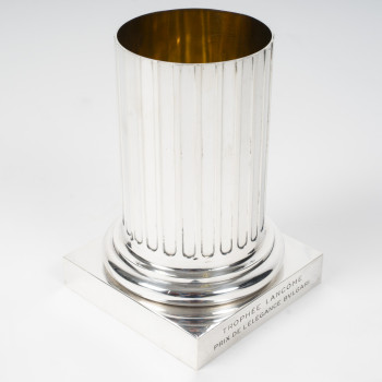 BVLGARI – VASE TROPHÉE LANCÔME, PRIX DE L’ÉLÉGANCE Argent massif - XXe siècle