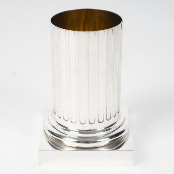 BVLGARI – LANCÔME TROPHY VASE, "PRIX DE L’ÉLÉGANCE" (Prize of Elegance) – Sterling silver – 20th