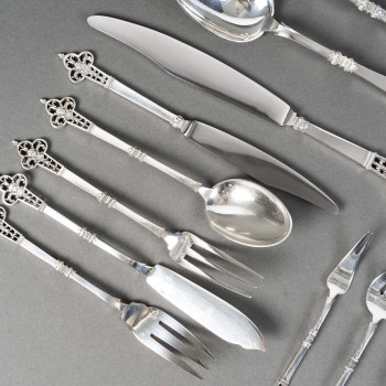 CCHRISTOFLE & CARDEILHAC - Solid silver flatware set, 143 pieces, "Renaissance" pattern - Late...