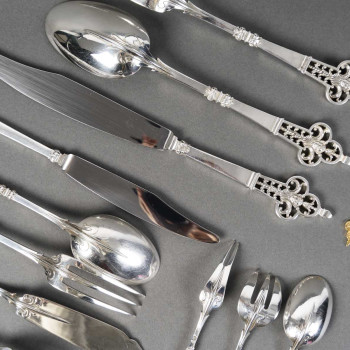 CCHRISTOFLE & CARDEILHAC - Solid silver flatware set, 143 pieces, "Renaissance" pattern - Late...