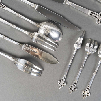 CCHRISTOFLE & CARDEILHAC - Solid silver flatware set, 143 pieces, "Renaissance" pattern - Late...
