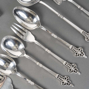 CCHRISTOFLE & CARDEILHAC - Solid silver flatware set, 143 pieces, "Renaissance" pattern - Late...