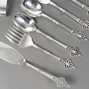 CCHRISTOFLE & CARDEILHAC - Solid silver flatware set, 143 pieces, "Renaissance" pattern - Late...