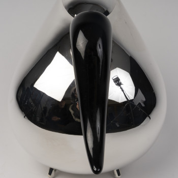 Silver covered pitcher with a sculptural silhouette, Pomellato – Milan, 20th century (1985–1990)