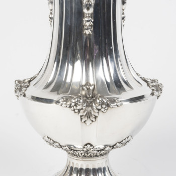 OLIER & CARON – Late 19th-century solid silver vase